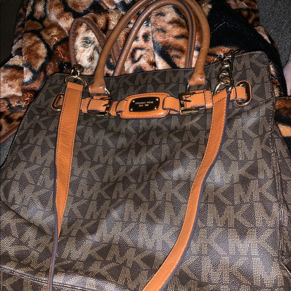 MK PURSE